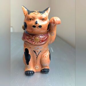 Vintage Japanese Kutani Porcelain Orange Calico Maneki Neko Lucky Cat 7 1/8"